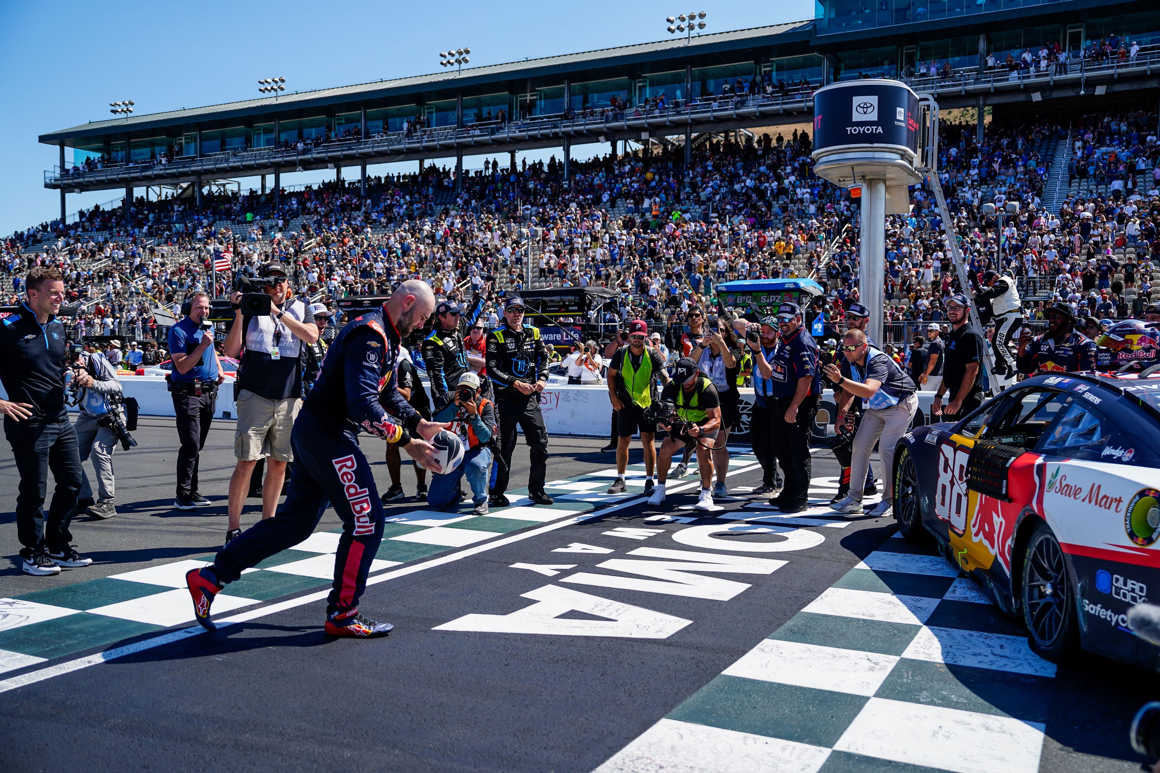 Cook Out Southern 500 Set to Ignite the NASCAR Playoffs at Darlington Raceway